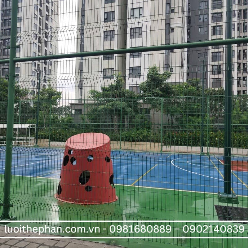 Hàng rào thép hàn chấn sóng sơn tĩnh điện