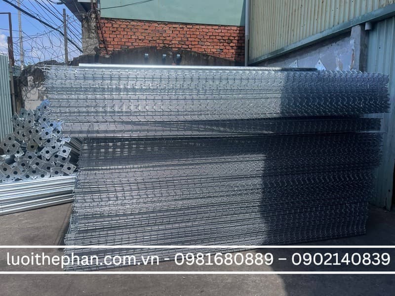Lưới sắt mạ kẽm chấn sóng