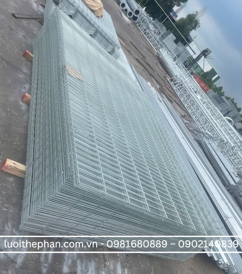 lưới thép hàn ô chữ nhật mạ kẽm D5