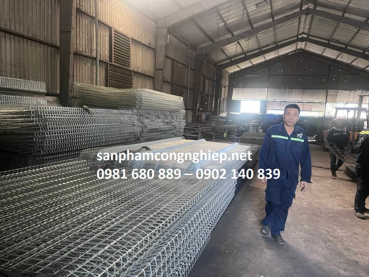 Hàng rào giá rẻ tại xưởng