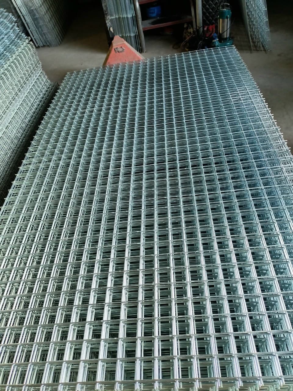 luoi-han-ma-kem-o-vuong