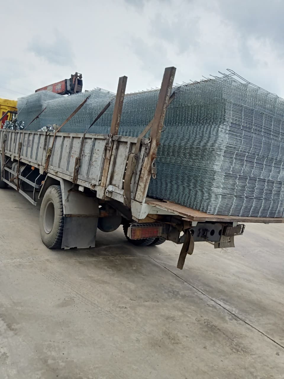 Hàng rào công nghiệp