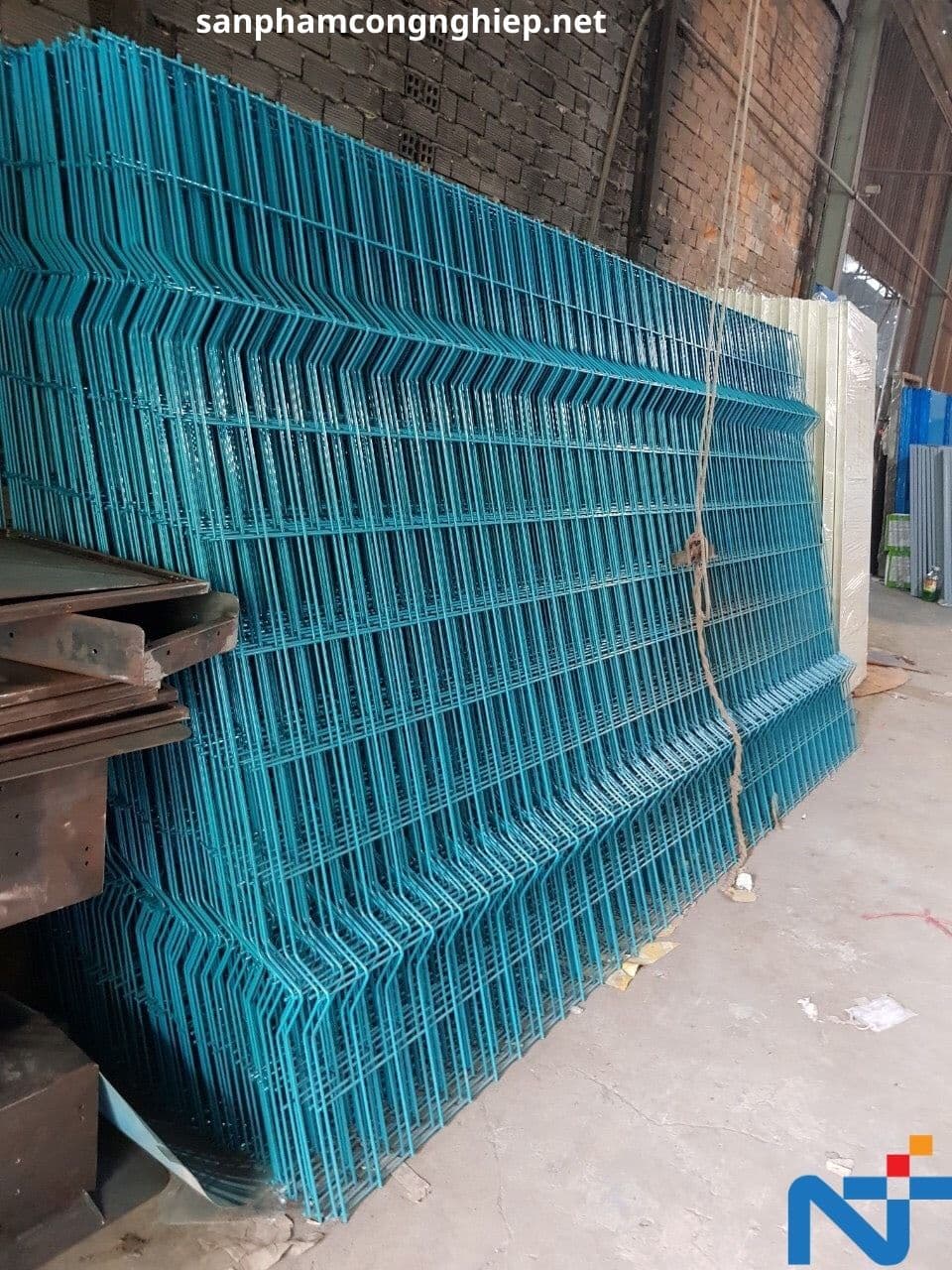 Lưới thép hàn làm hàng rào