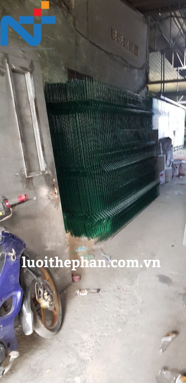 Hàng rào sơn tĩnh điện màu xanh rêu